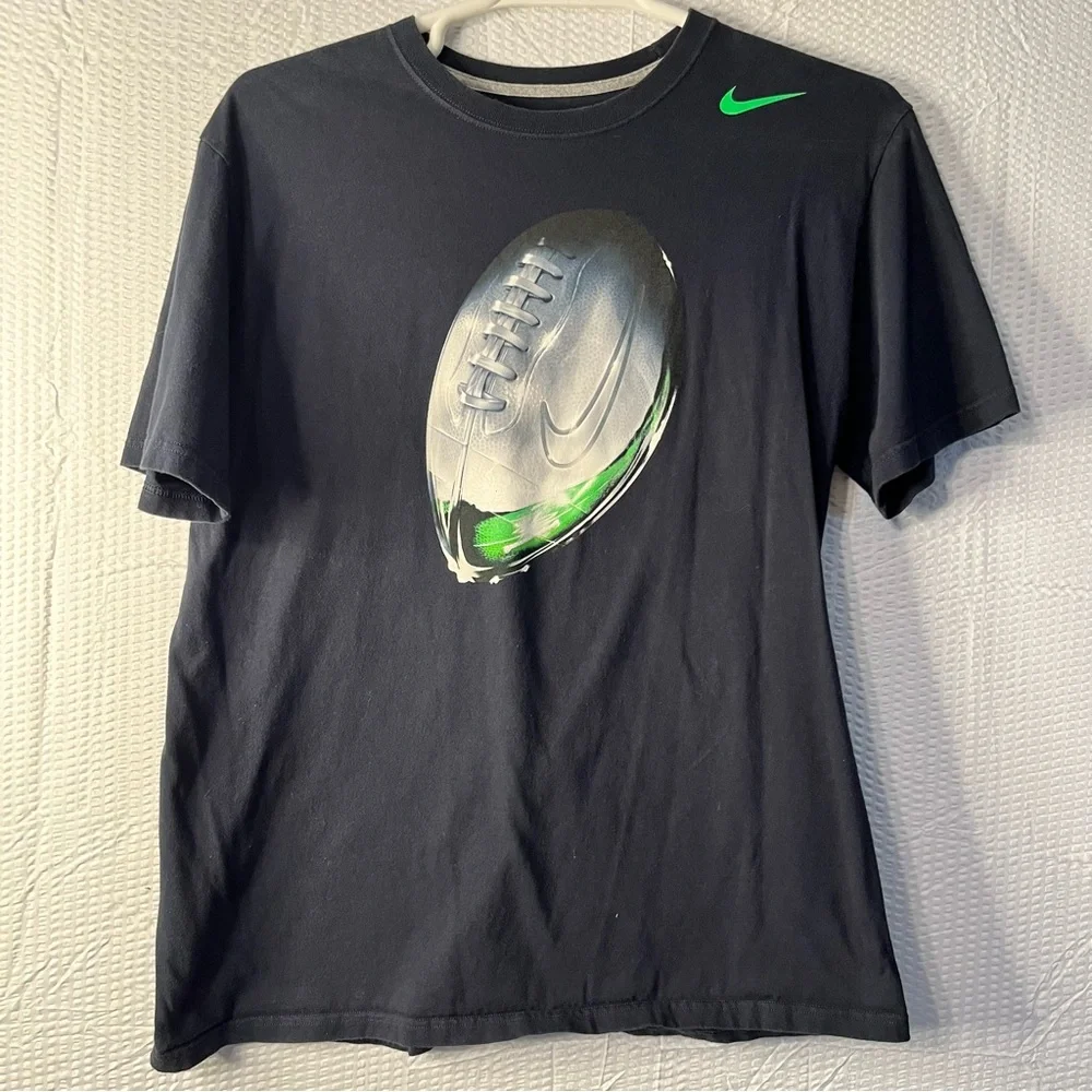 Nike Navy Blue TShirt With Graphics Size XL